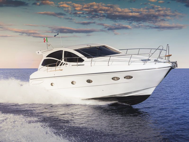 Tutti a bordo. Breve guida alle patenti nautiche